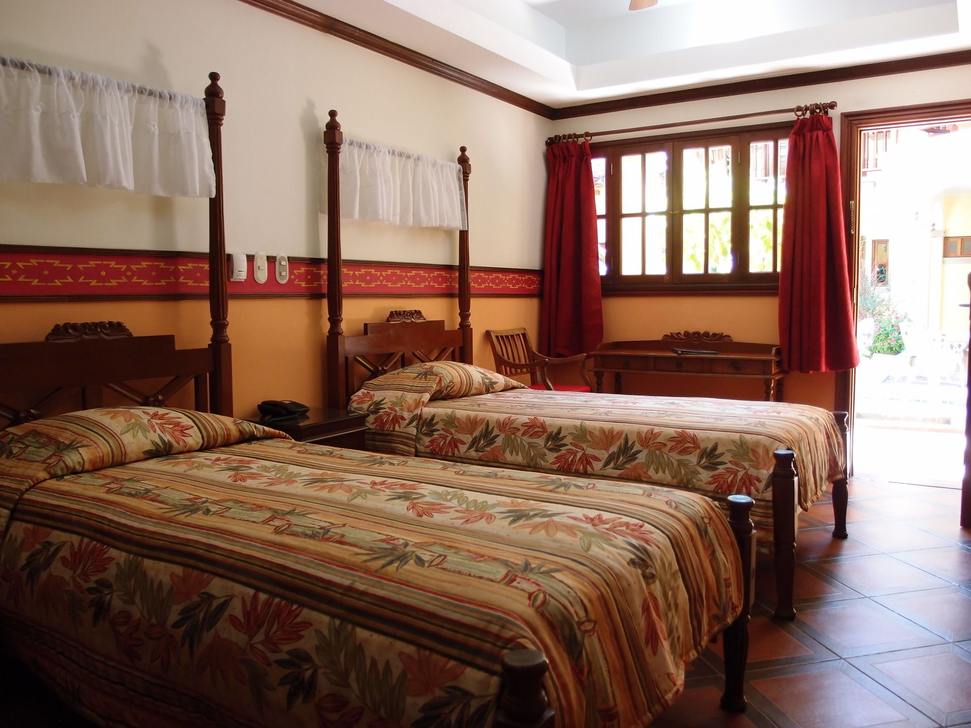 Hotel Colonial Granada Zewnętrze zdjęcie